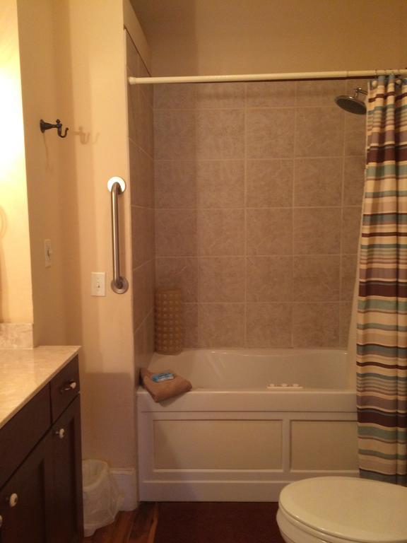 ברייסון סיטי Calhoun House Inn & Suites מראה חיצוני תמונה